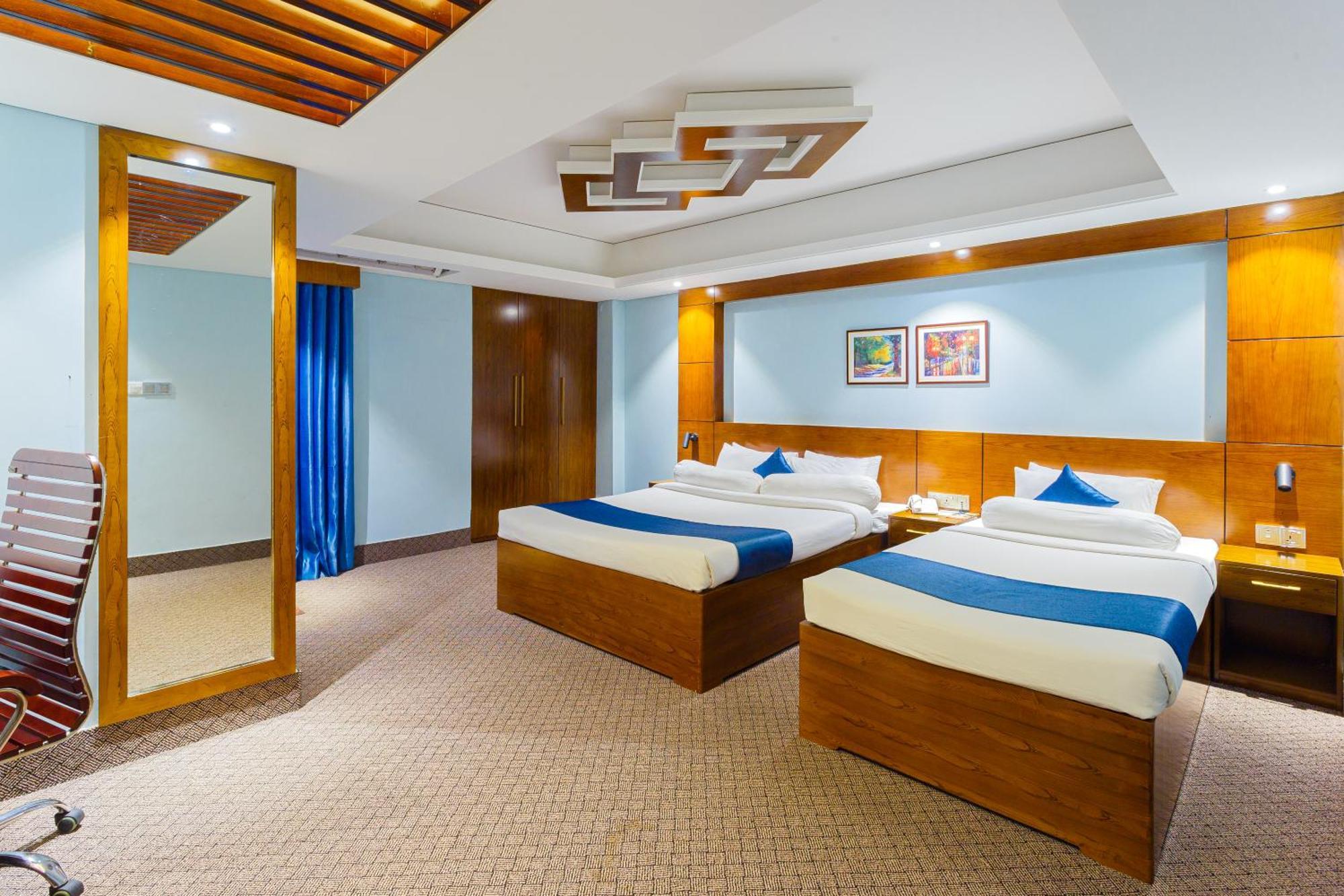 Hotel The Capital Ltd. Dhaka Esterno foto